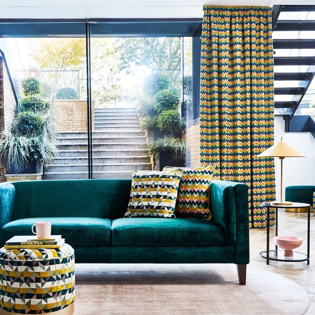 How To Pick The Right Curtain Pole