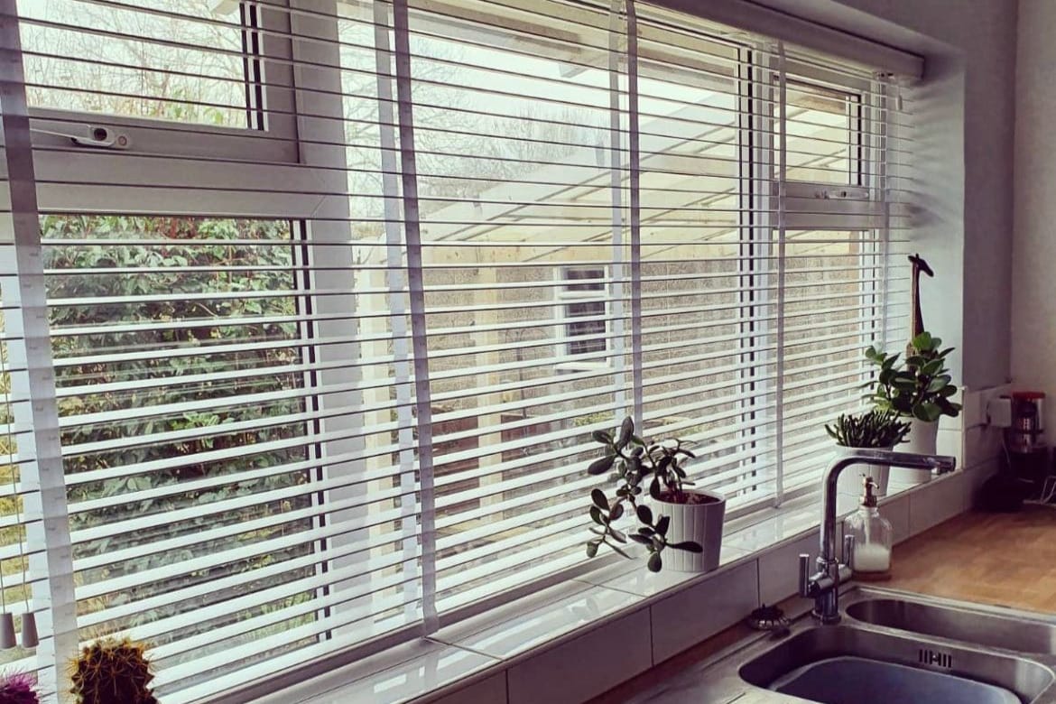 Top 3 Best Blinds For Kitchens