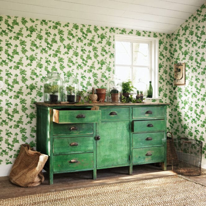 Sanderson Hedera Green Wallpaper