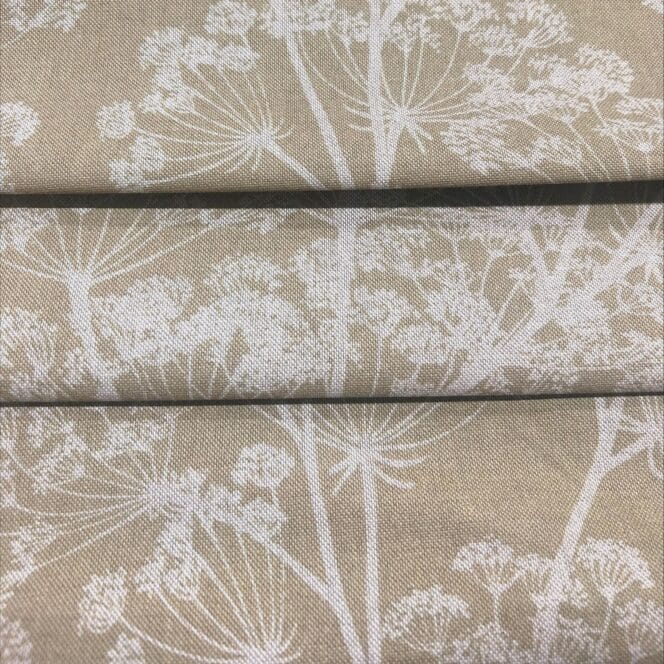 Sewing House Cow Parsley Soft Gold Roman Blind