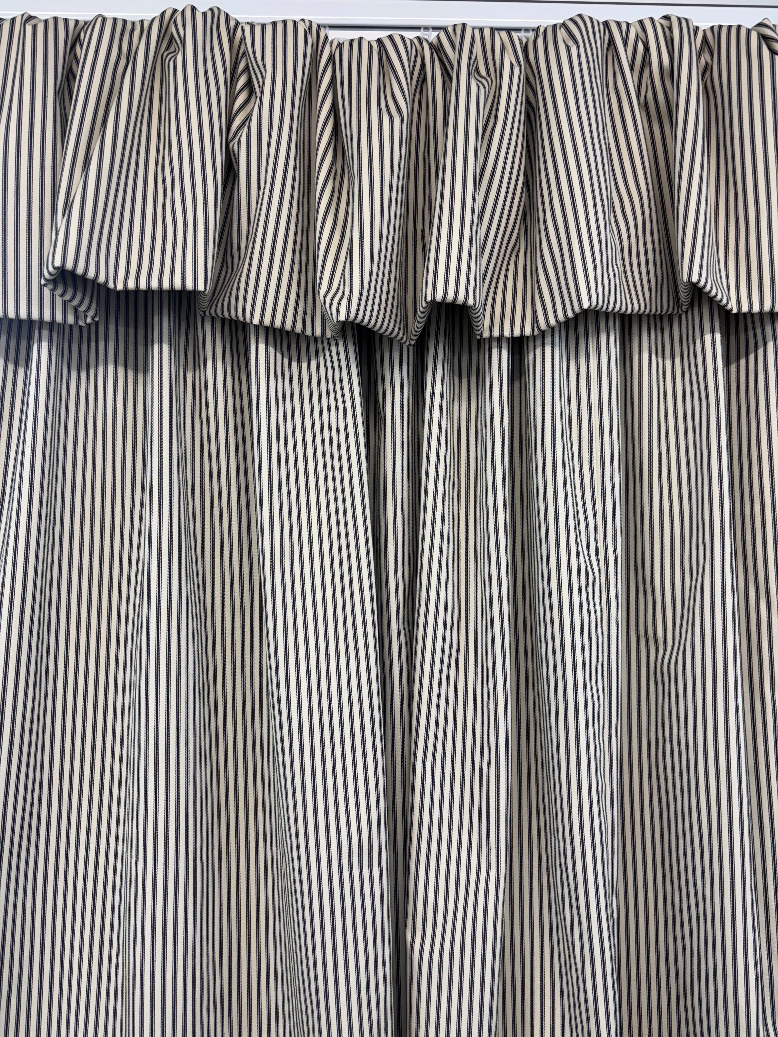 Mist Glacier curtains