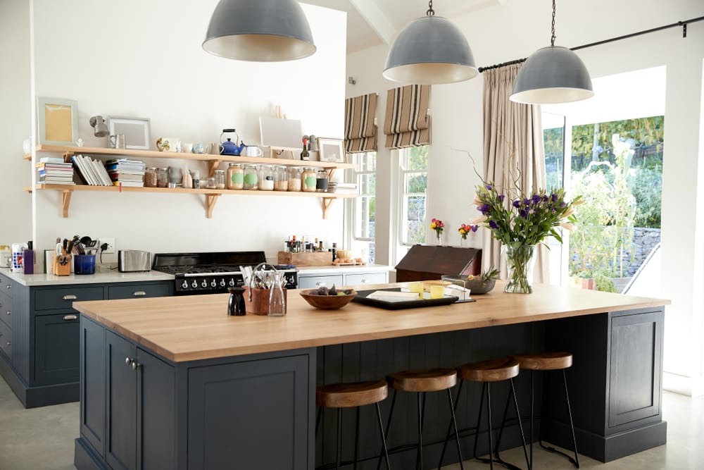 Roman Blinds with Patterns: How to Pick a Print You Won’t Regret